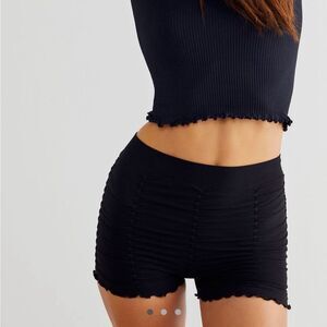 Free People M/L Black Ruched Seamless Shorts